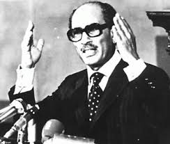 رقية السادات تتهم حسني مبارك