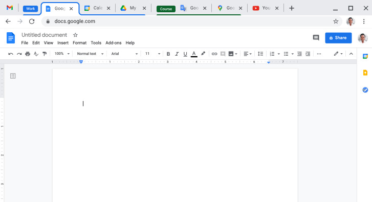 نافذة في متصفّح Chrome تعرض كيفية دمج علامات تبويب متعدّدة في مجموعة واحدة